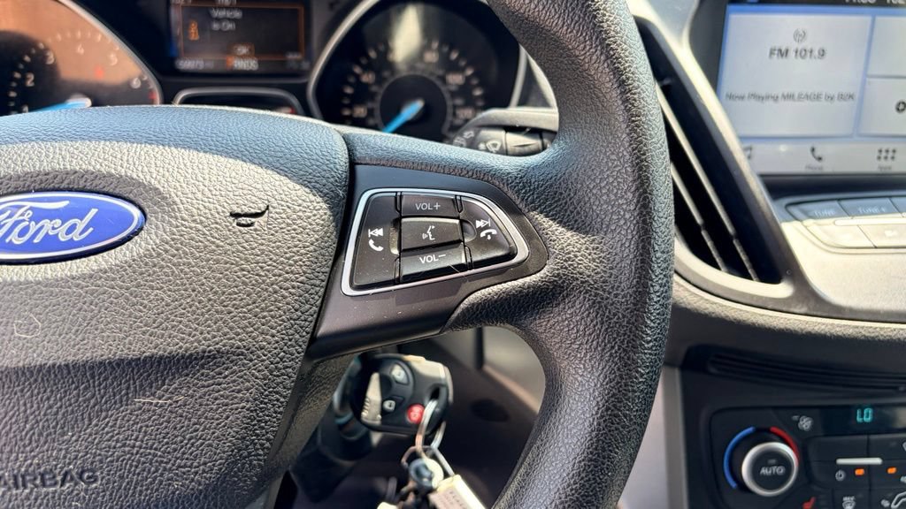 Certified 2018 Ford Escape SE w/ SE Sync 3 Package AWD/4WD image 9