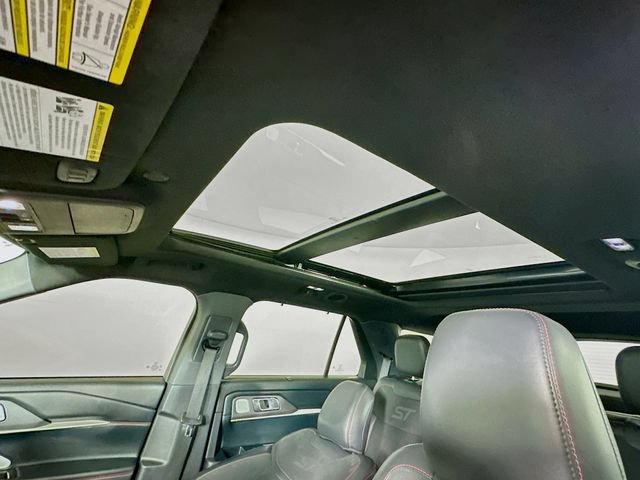 Certified 2025 Ford Explorer ST AWD/4WD image 29