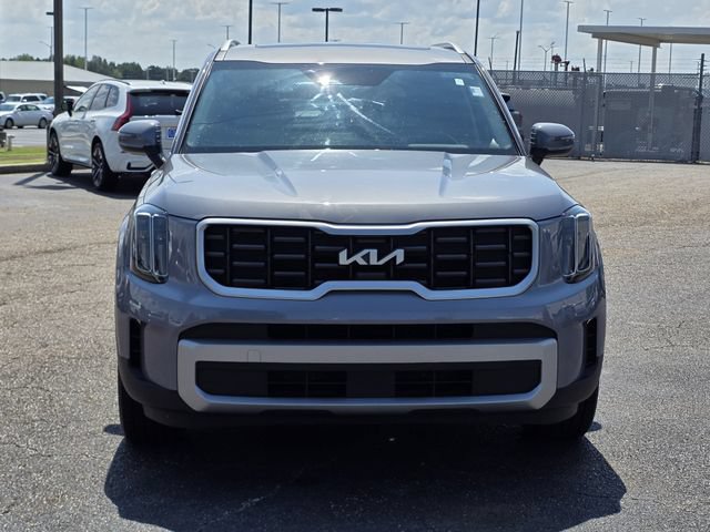 Used 2023 Kia Telluride S w/ S Sunroof Package FWD image 2