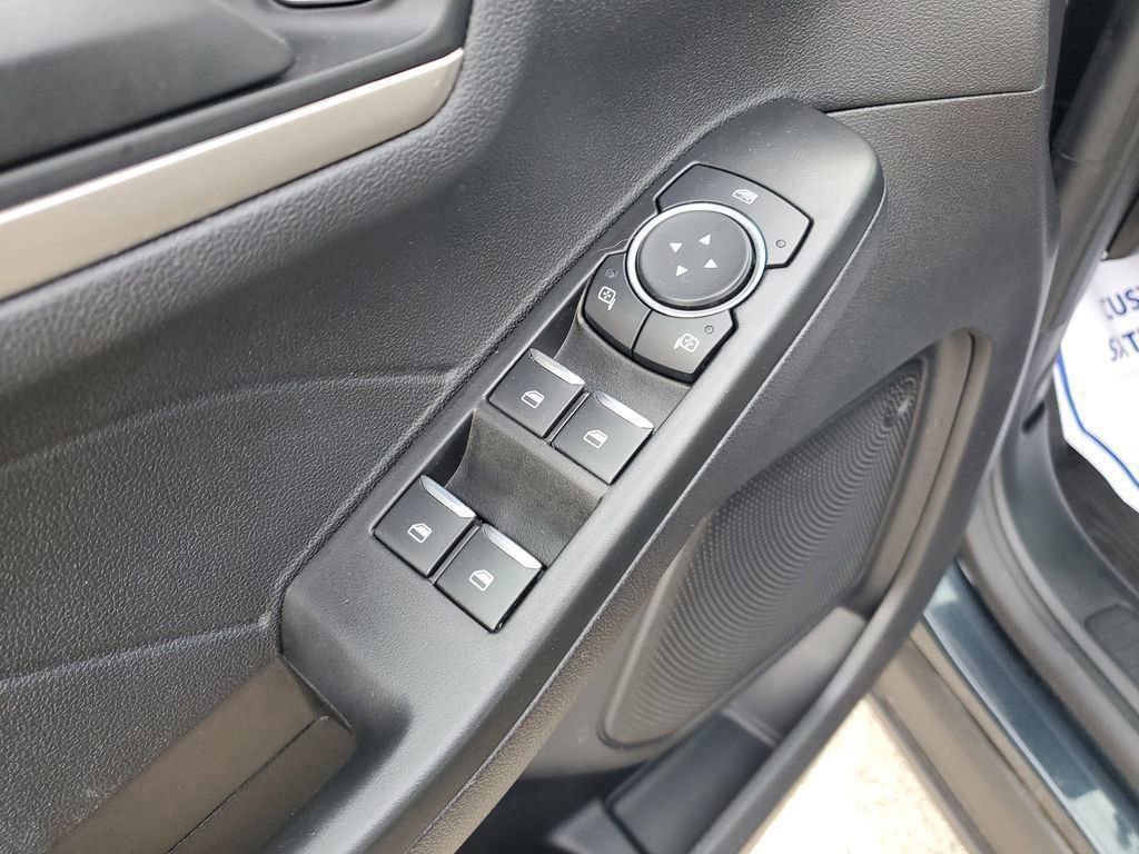 Certified 2022 Ford Escape SE w/ Convenience Package image 15