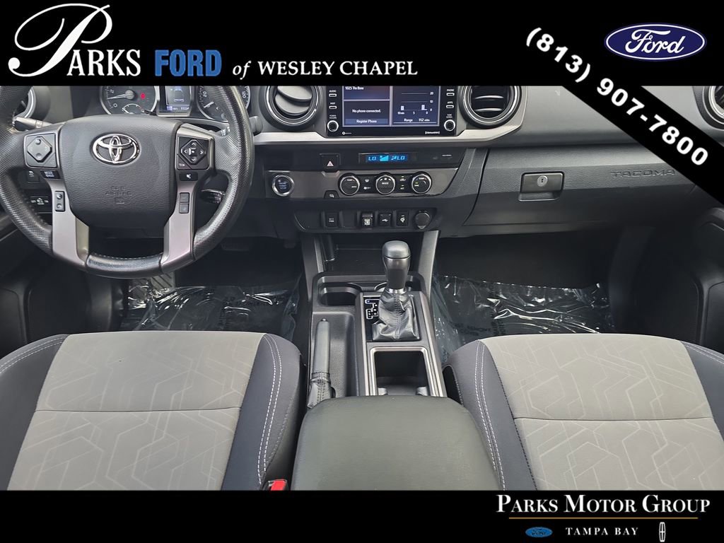 Used 2022 Toyota Tacoma TRD Off-Road image 9