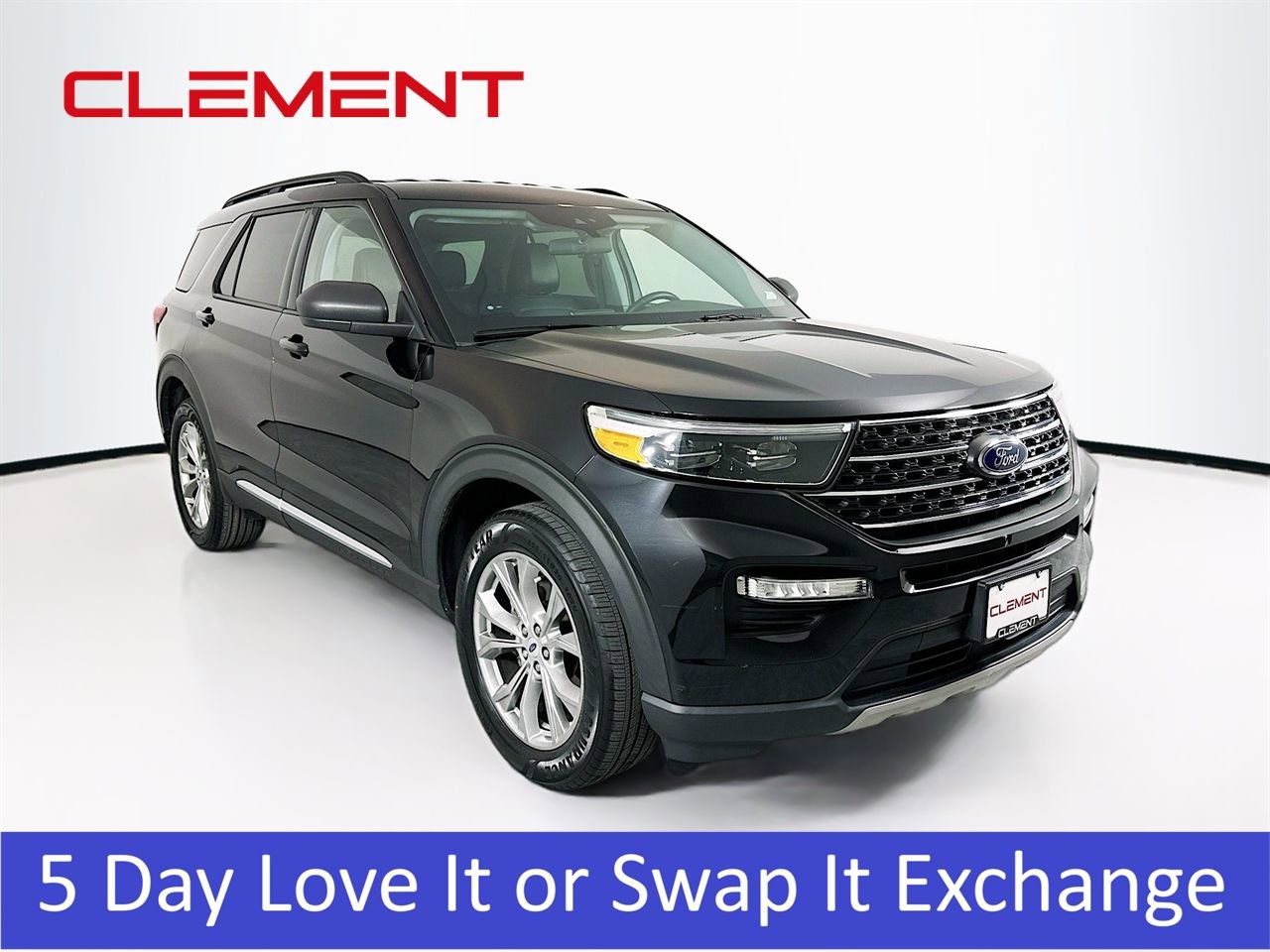 Certified 2022 Ford Explorer XLT w/ Equipment Group 202A image 3