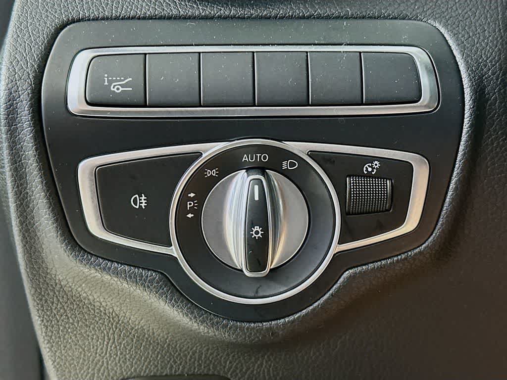 Used 2018 Mercedes-Benz GLC 300 image 27