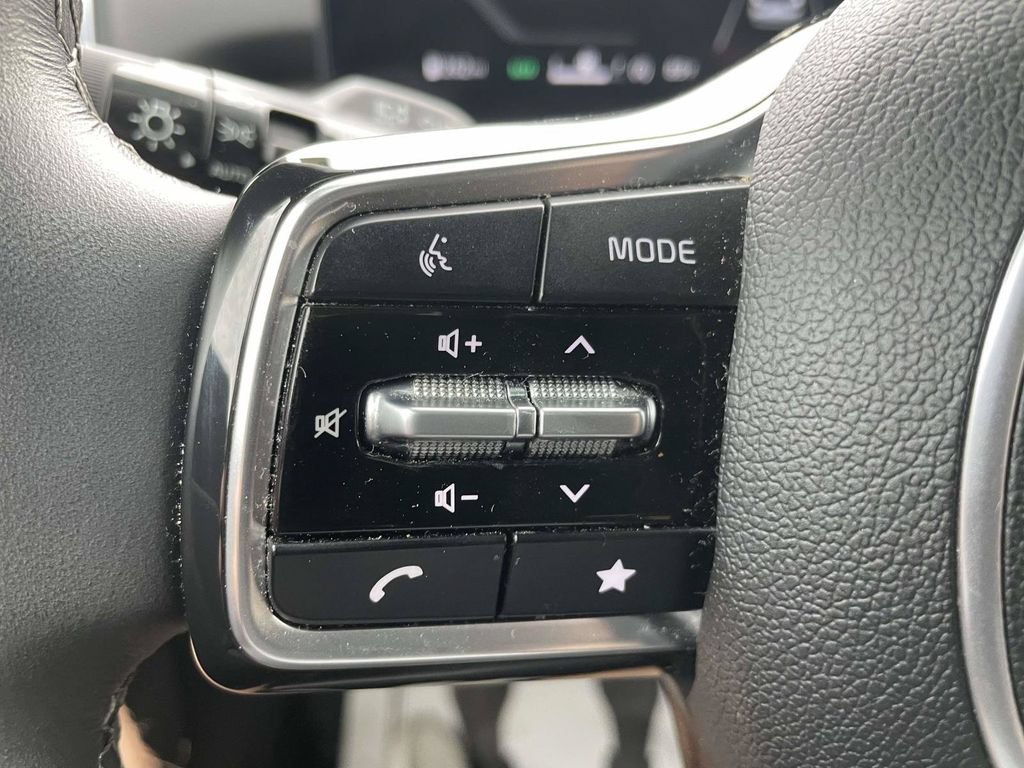 Used 2024 Kia Sorento SX FWD image 26