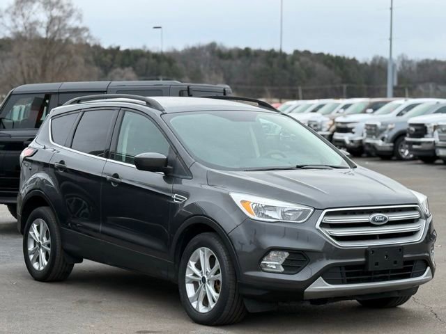 Certified 2018 Ford Escape SE w/ SE SYNC Package image 37
