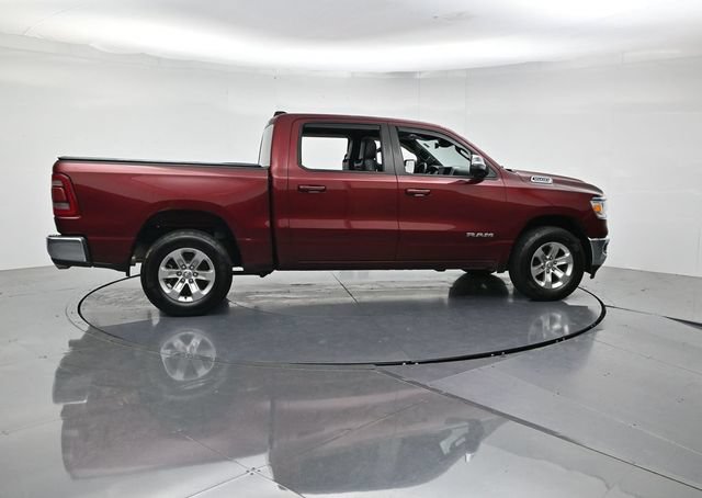 Used 2023 RAM 1500 Laramie AWD/4WD image 2