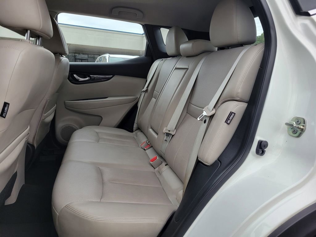 Used 2022 Nissan Rogue Sport SL image 15