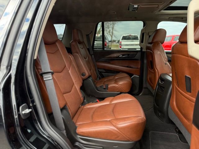Used 2019 Cadillac Escalade Premium Luxury image 33