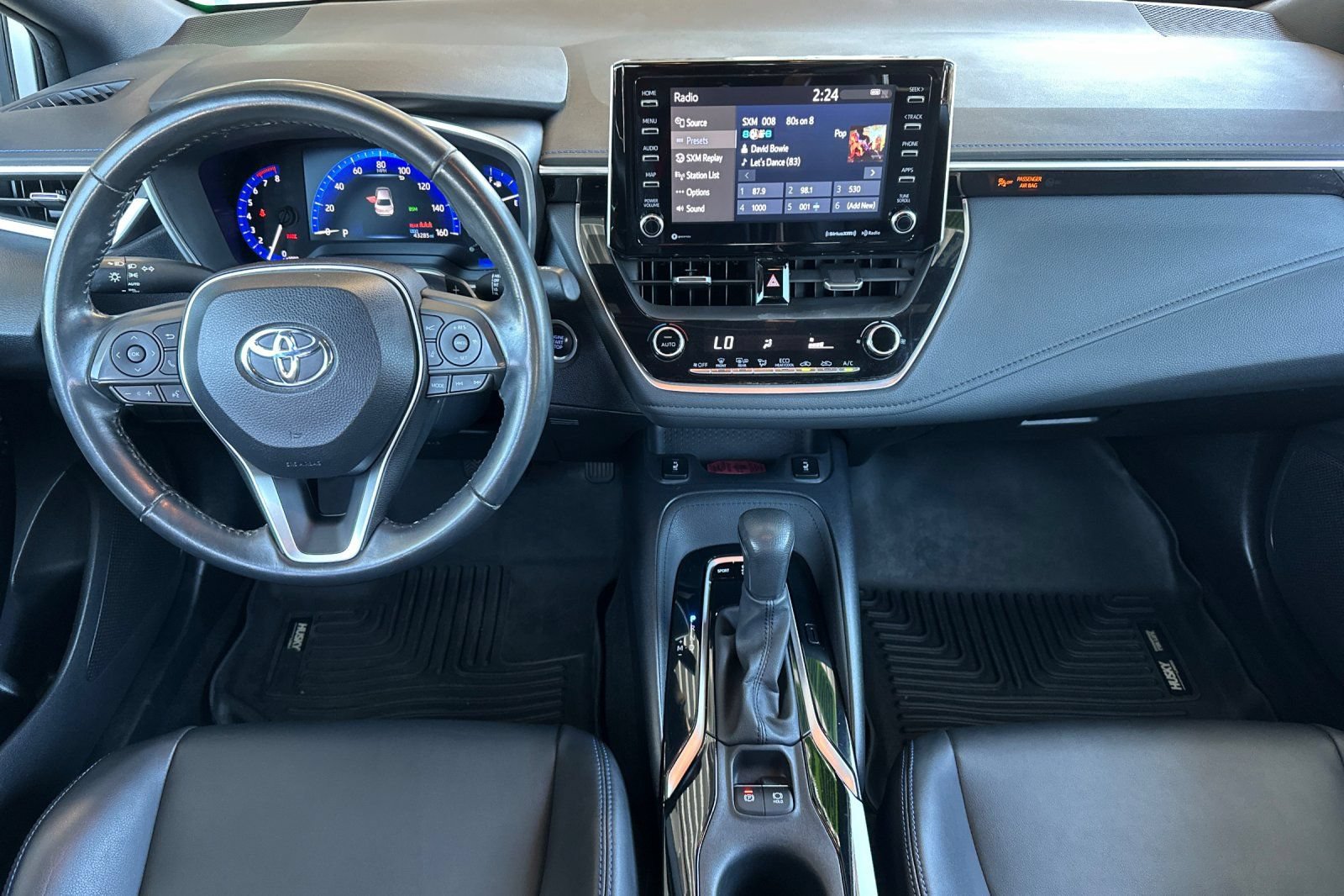 Used 2020 Toyota Corolla XSE w/ Carpet Mat Package (TMS) FWD image 16
