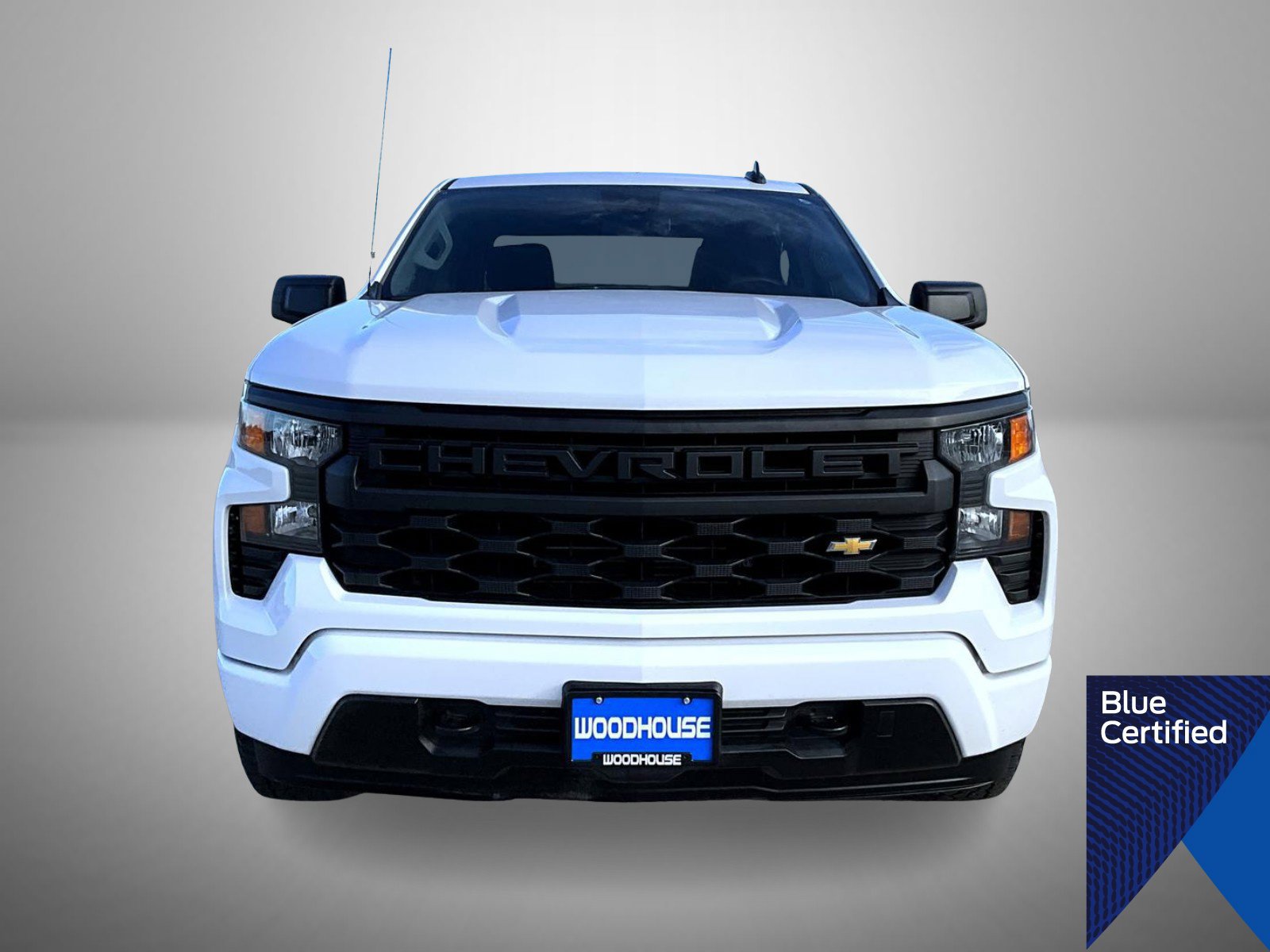 Used 2023 Chevrolet Silverado 1500 Custom RWD image 2