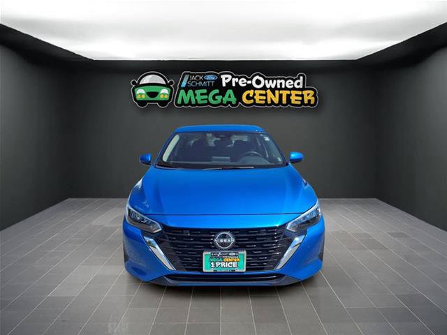 Used 2025 Nissan Sentra SV FWD image 24