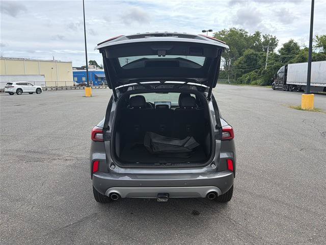 Certified 2023 Ford Escape ST-Line w/ Tech Pack #1 AWD/4WD image 9