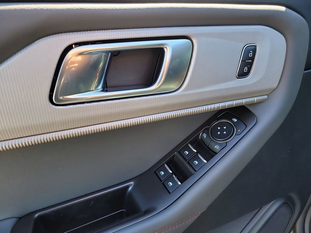 Certified 2025 Ford Explorer Active image 16