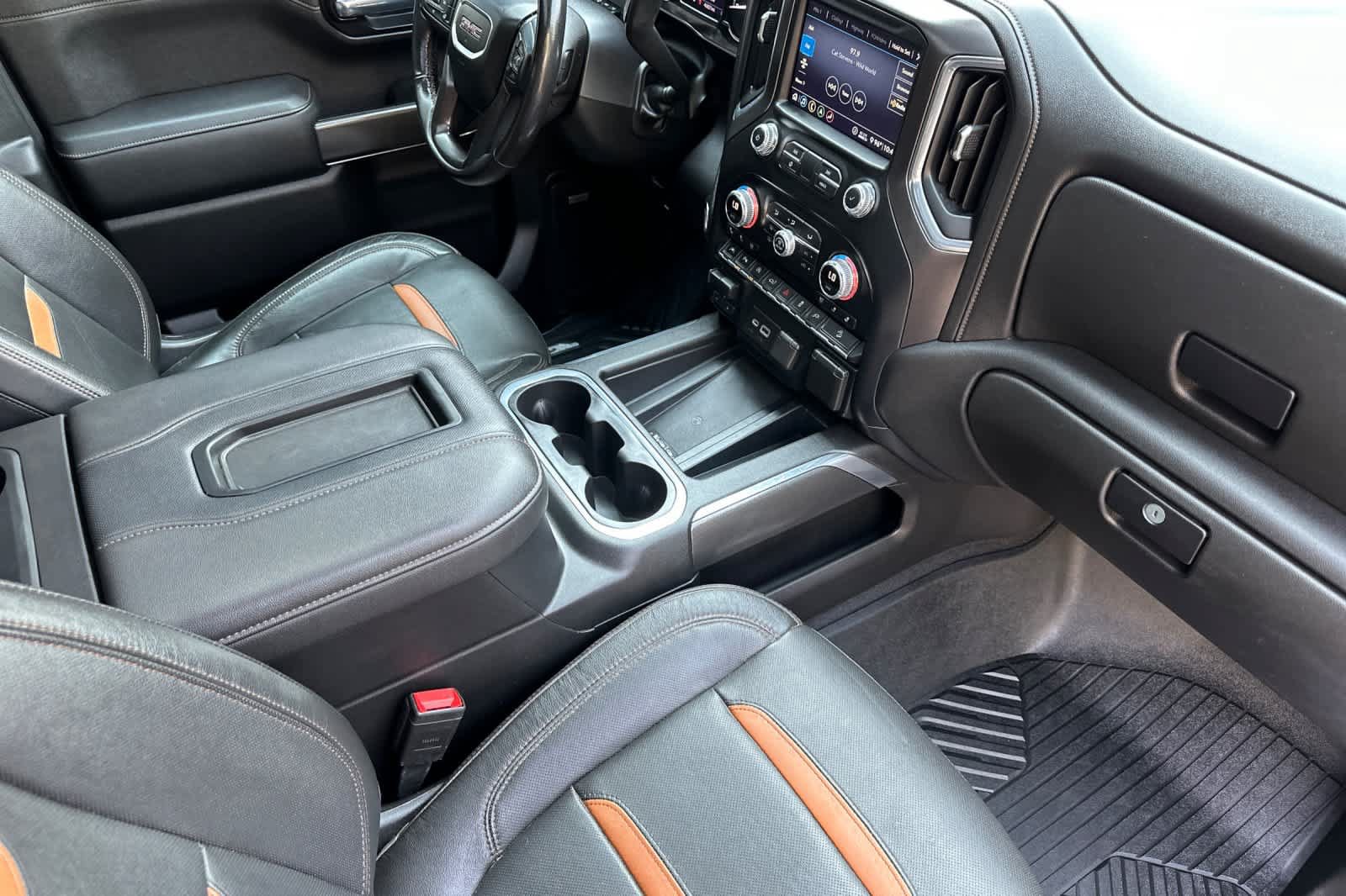 Used 2020 GMC Sierra 1500 AT4 w/ AT4 Premium Package AWD/4WD image 15