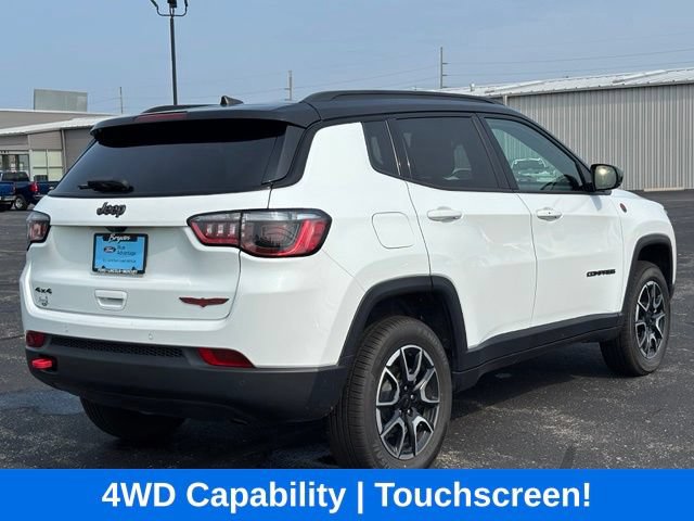 Used 2024 Jeep Compass Trailhawk AWD/4WD image 8