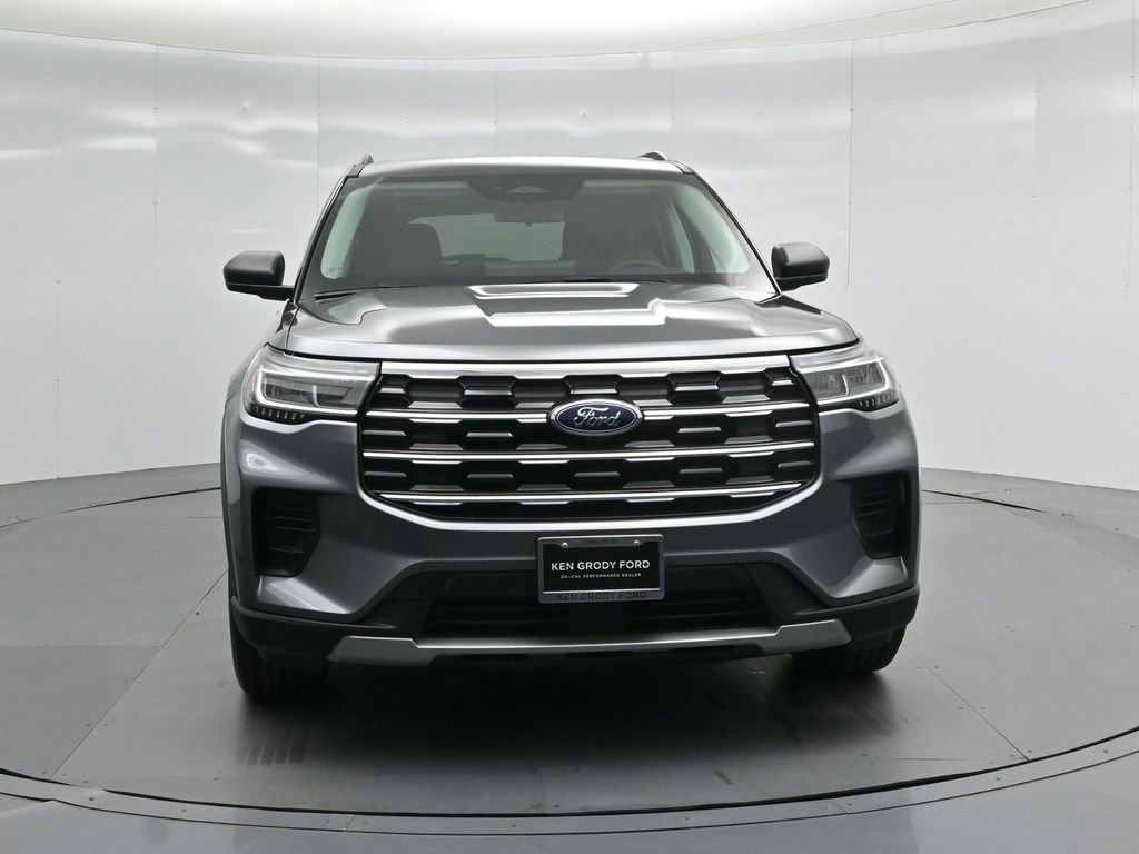 Certified 2025 Ford Explorer Active image 28