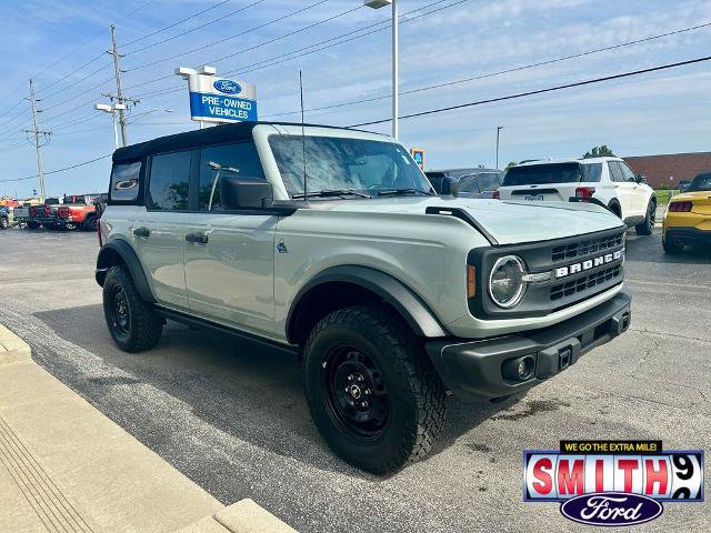 Certified 2023 Ford Bronco Black Diamond AWD/4WD image 3