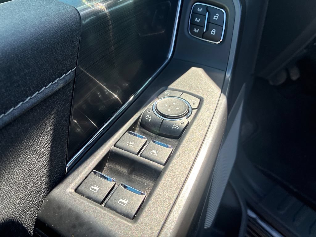 Certified 2025 Ford F150 Lariat AWD/4WD image 13