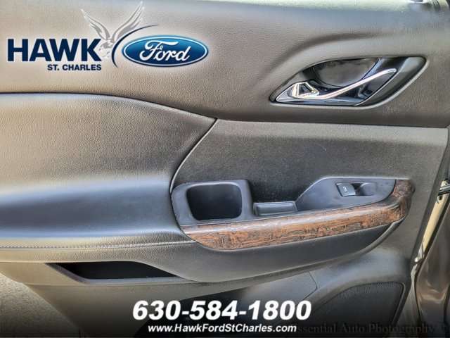 Used 2020 GMC Acadia Denali w/ Trailering Package image 20