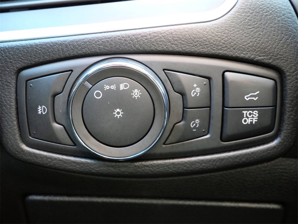 Certified 2022 Ford Edge Titanium w/ Class II Trailer Tow Package image 25