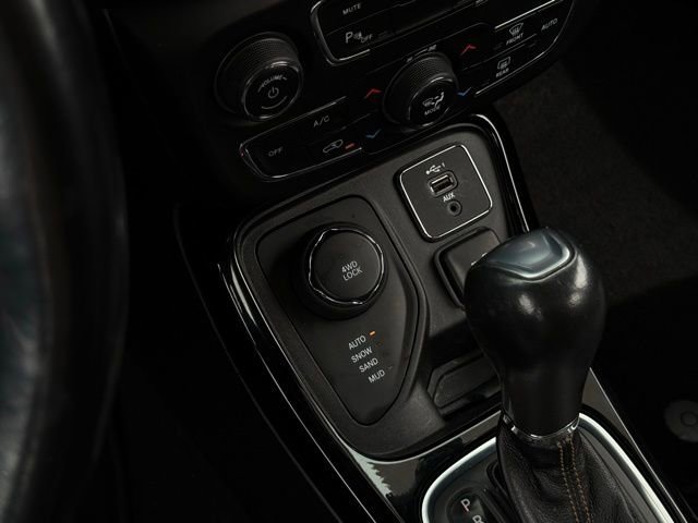 Used 2021 Jeep Compass Limited image 39