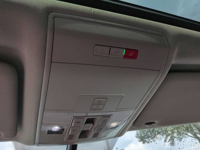Used 2021 Volkswagen Atlas SE w/ Panoramic Sunroof Package FWD image 26