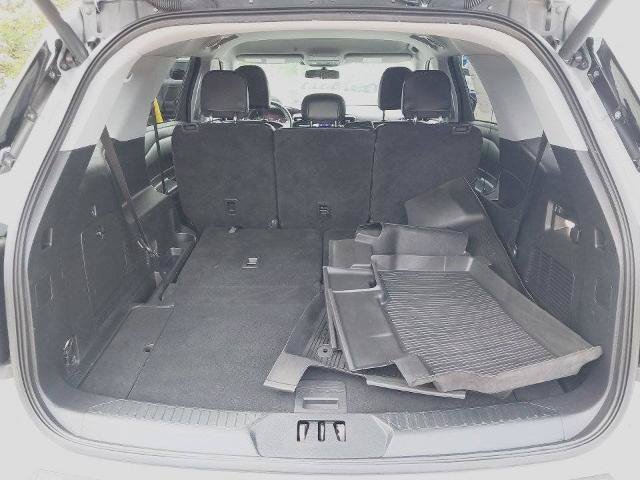 Certified 2022 Ford Explorer XLT w/ Equipment Group 202A AWD/4WD image 26
