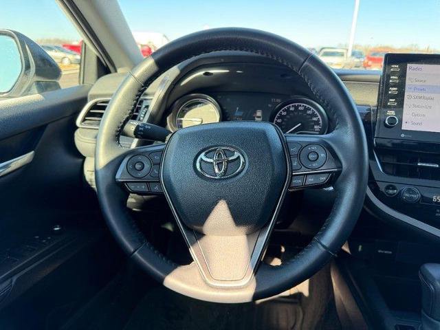 Used 2022 Toyota Camry XSE w/ Cold Weather Package image 12