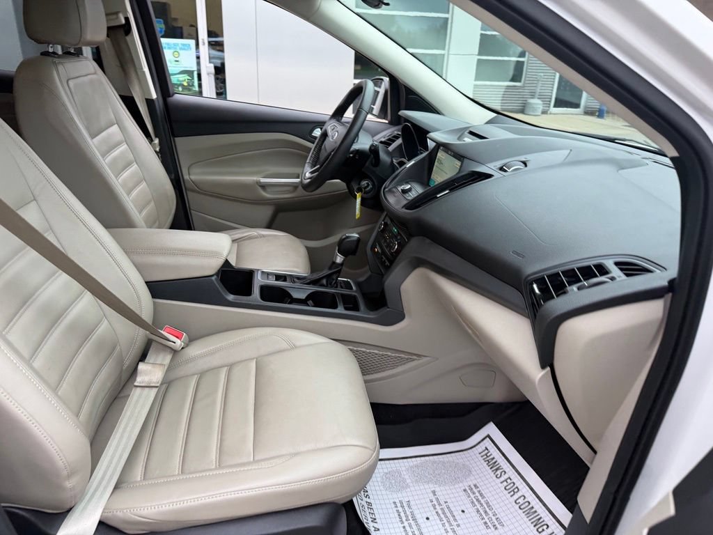 Certified 2017 Ford Escape SE w/ SE Leather Comfort Package AWD/4WD image 11