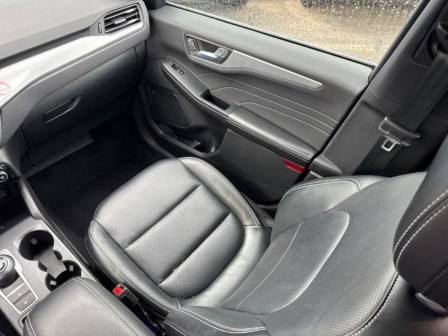 Certified 2023 Ford Escape Platinum image 18