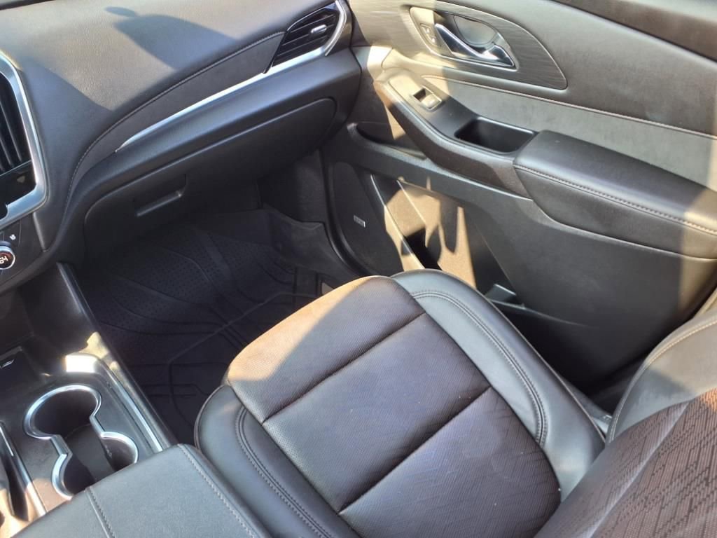 Used 2023 Chevrolet Traverse High Country w/ LPO, Floor Liner Package image 13