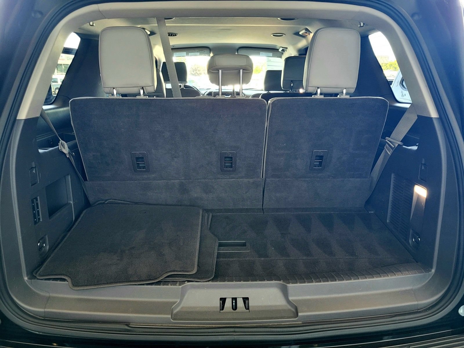 Certified 2018 Ford Expedition XLT w/ Equipment Group 202A RWD image 29