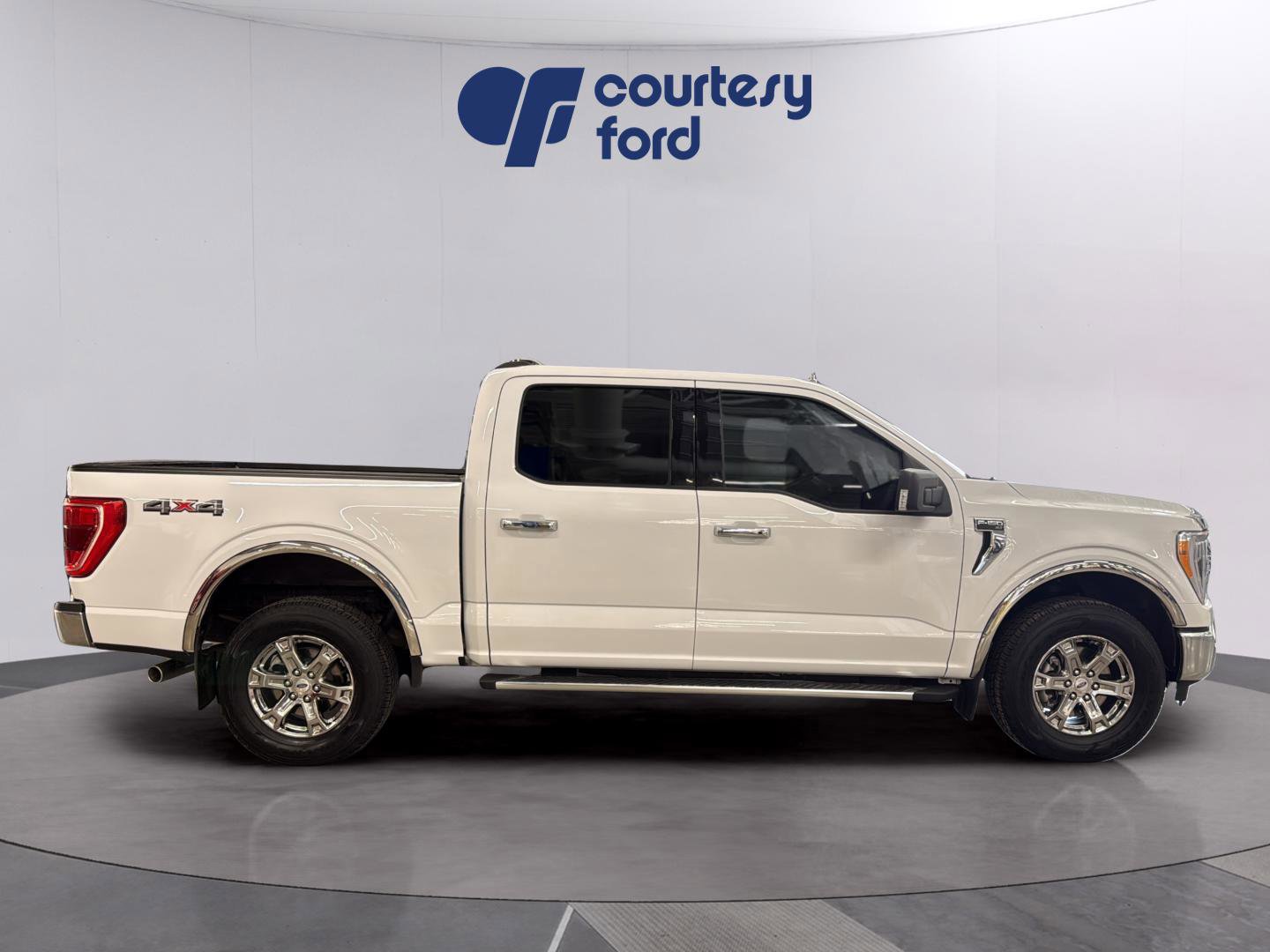 Certified 2022 Ford F150 XLT w/ Equipment Group 302A High image 6