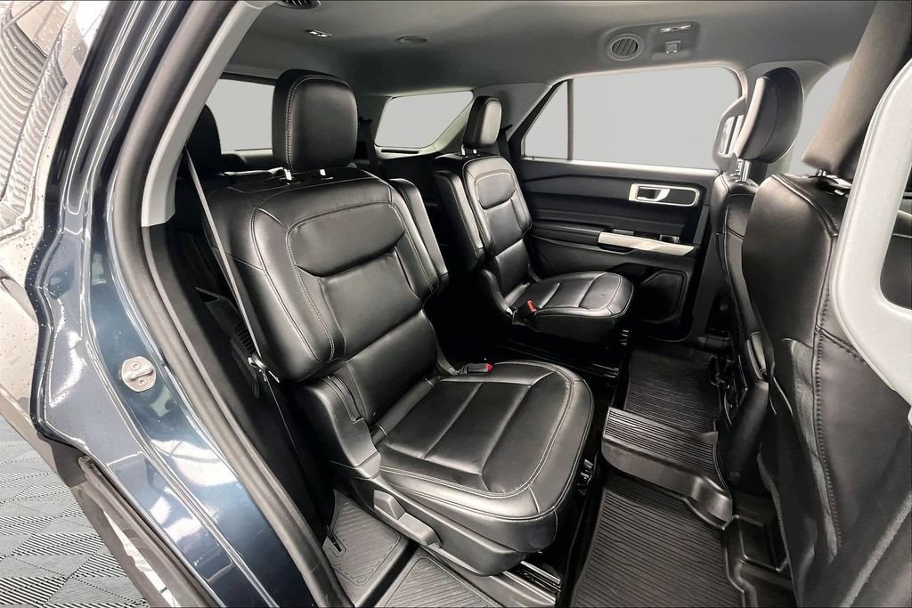 Certified 2023 Ford Explorer XLT w/ Equipment Group 202A AWD/4WD image 27