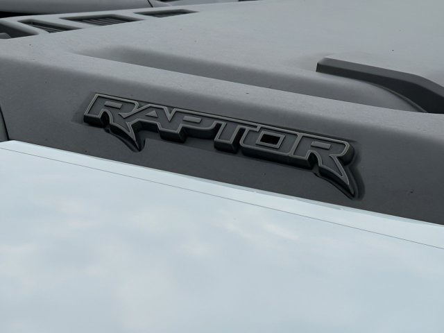 Certified 2023 Ford F150 Raptor w/ Raptor Carbon Fiber Package AWD/4WD image 11