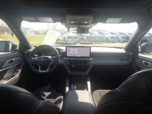 Certified 2025 Ford Explorer ST AWD/4WD image 21