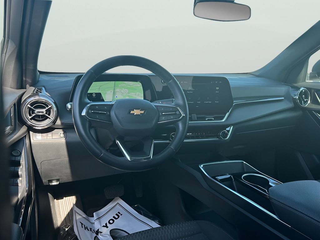 Used 2025 Chevrolet Equinox LT FWD image 10
