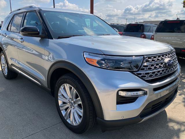 Certified 2024 Ford Explorer Limited w/ Limited Technology Package AWD/4WD image 8