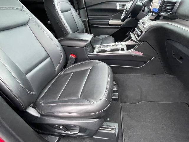 Certified 2023 Ford Explorer XLT w/ Equipment Group 202A image 10