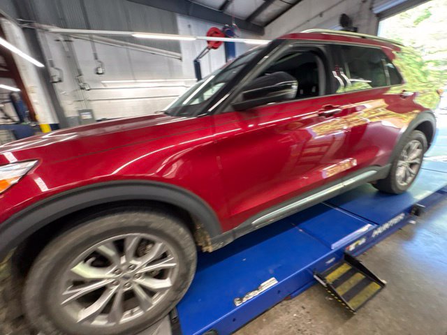Certified 2021 Ford Explorer Limited w/ Equipment Group 301A AWD/4WD image 6