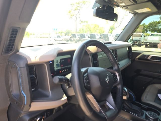 Certified 2024 Ford Bronco Wildtrak AWD/4WD image 9