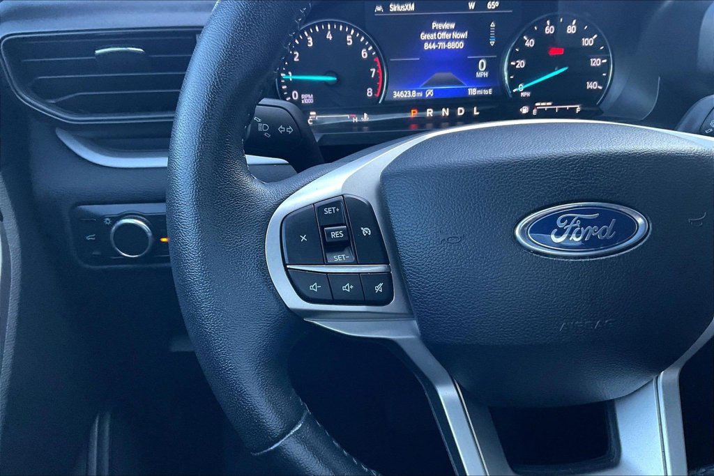 Certified 2023 Ford Explorer XLT RWD image 11