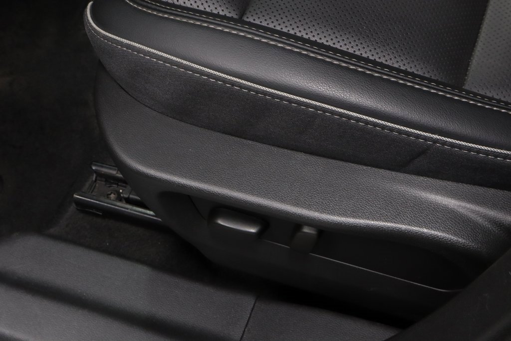 Used 2023 Buick Envision Essence image 23