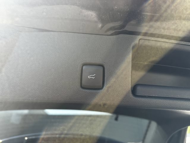 Certified 2023 Ford Escape Active AWD/4WD image 44