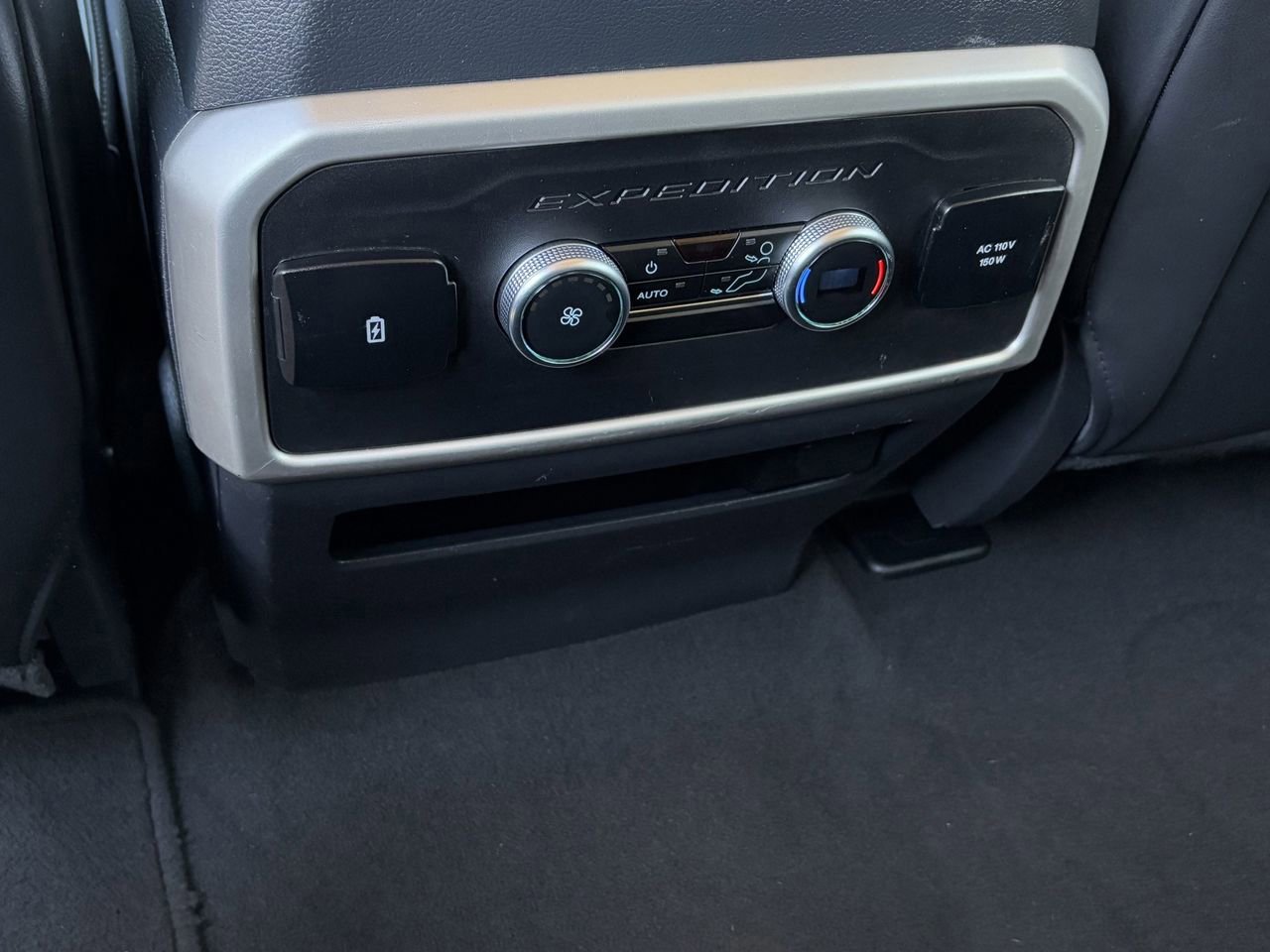 Certified 2024 Ford Expedition Max XLT image 23