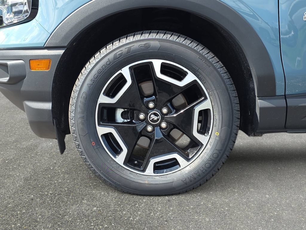 Certified 2023 Ford Bronco Sport Outer Banks AWD/4WD image 28