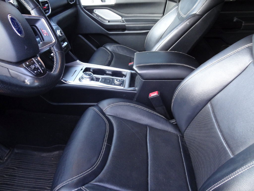 Certified 2020 Ford Explorer ST w/ Premium Technology Package AWD/4WD image 8