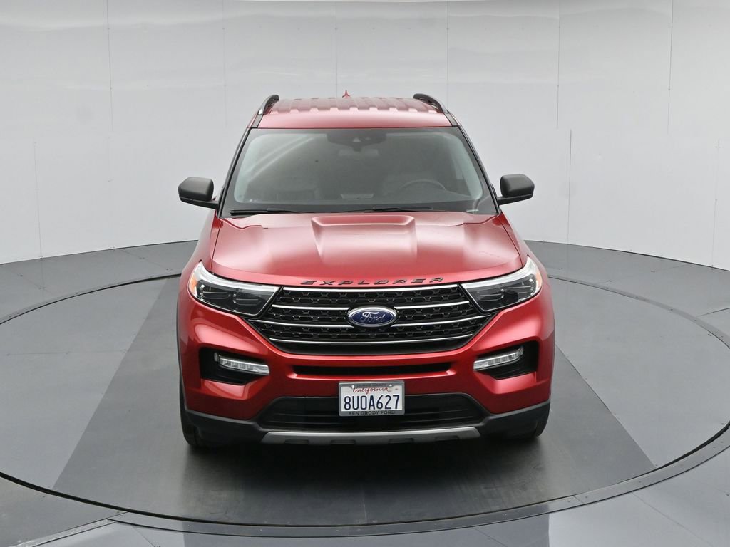 Certified 2020 Ford Explorer XLT w/ Equipment Group 202A image 44