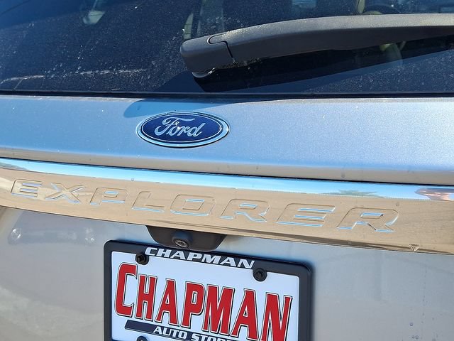 Certified 2023 Ford Explorer Platinum w/ Technology Package AWD/4WD image 30