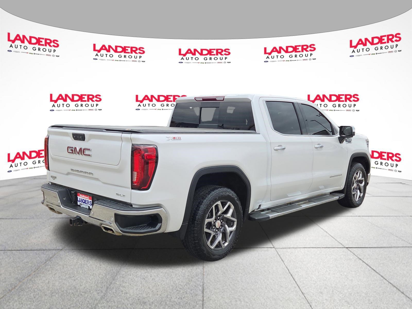 Used 2024 GMC Sierra 1500 SLT w/ SLT Premium Plus Package AWD/4WD image 5